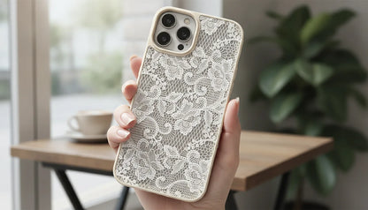 Coque iPhone Dentelle Florale Blanche Vintage