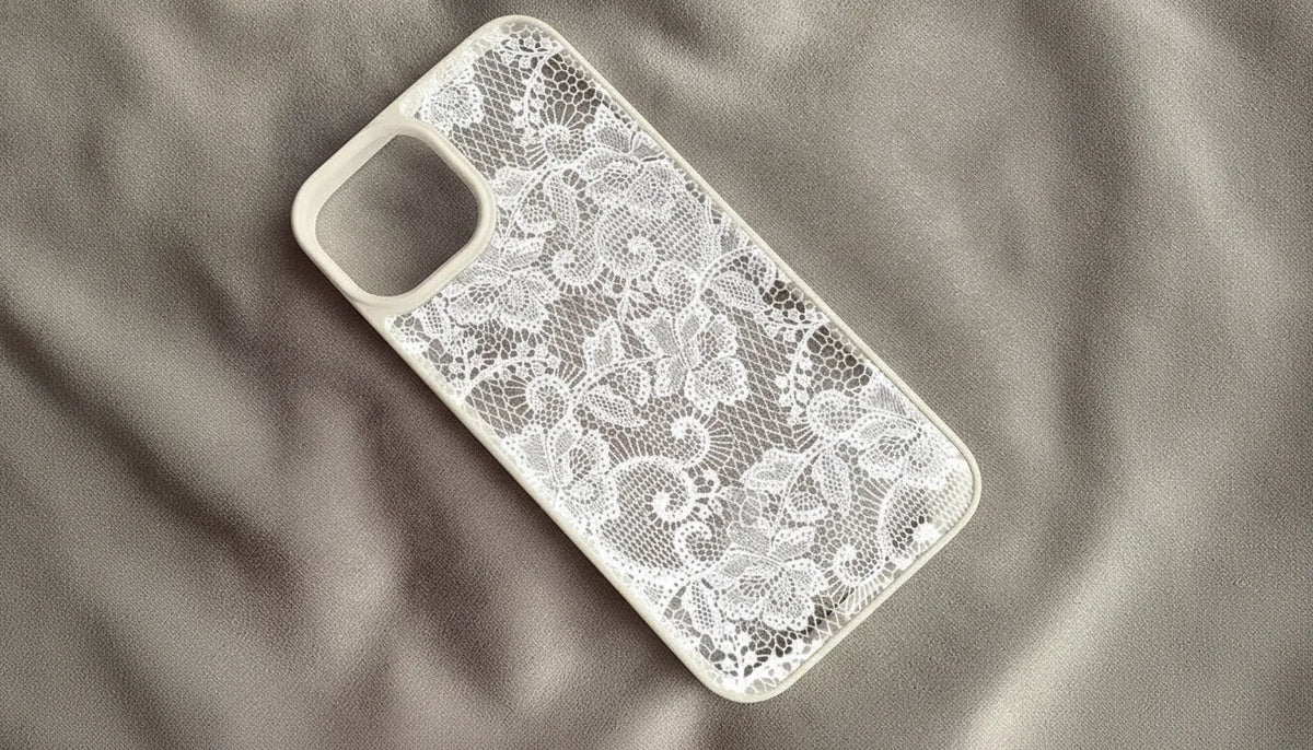 Coque iPhone Dentelle Florale Blanche Vintage
